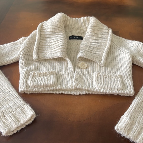 The Limited Sweaters - The Limited Crop Cardigan Loose Knit Cream With Metallic Weave- Small